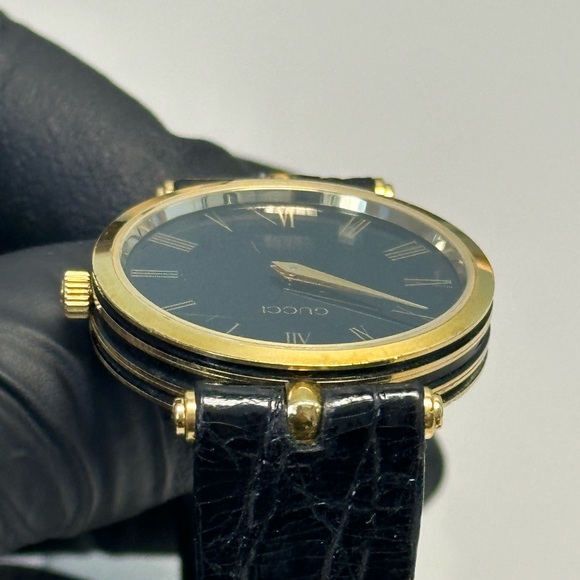 Gucci 2000M Sherry Line Stainless Steel Black 30mm Ladies’ Luxury Watch - Picture 6 of 14